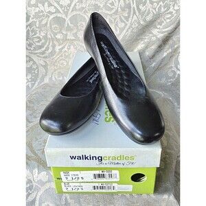 Walking Cradles Women's Slip On Flats Sz 7.5S New